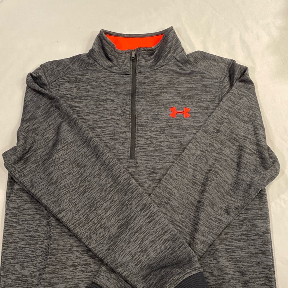 Under Armour 1/4 zip Coldgear fleece sweatshirt - like new!